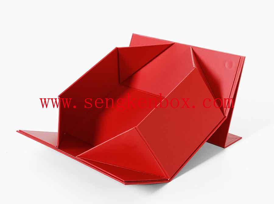 Czerwone magnetyczne pudełko na buty z klapką