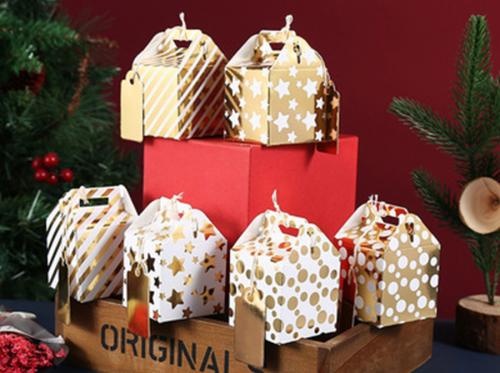 Custom Design Foldable Gift Box With Handle