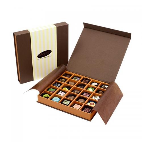 Sprzedaż OEM i ODM Custom Exquisite Chocolate Gift Box with Tissue and Paper Cover