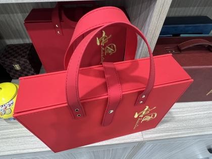 Sprzedaż OEM i ODM Leather Acrylic Box Jewlery Box Leather Leather Box Dyson